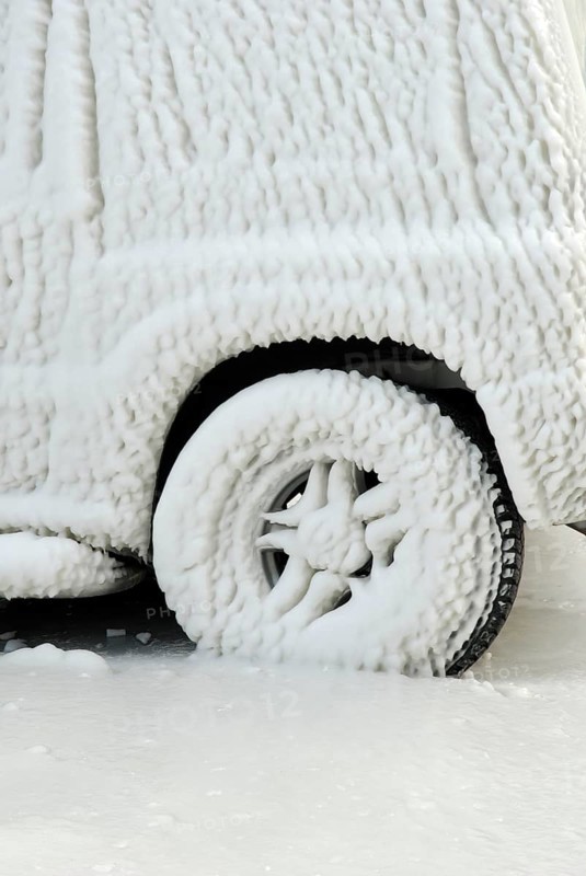 Car covered with ice, ice sheet, ice shield, Lake Geneva, Versoix, Canton Geneva, Switzerland, Europe