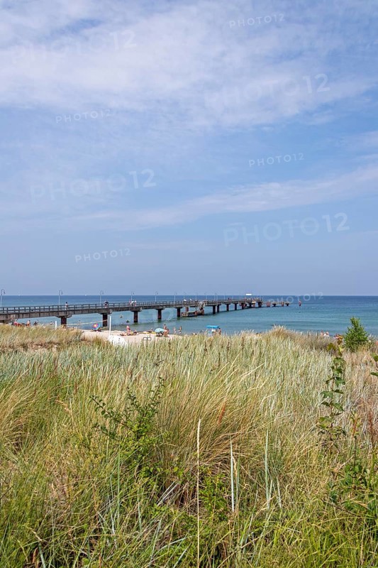 Beach access, pier, Göhren, Rügen Island, Mecklenburg-Western Pomerania, Germany, Europe