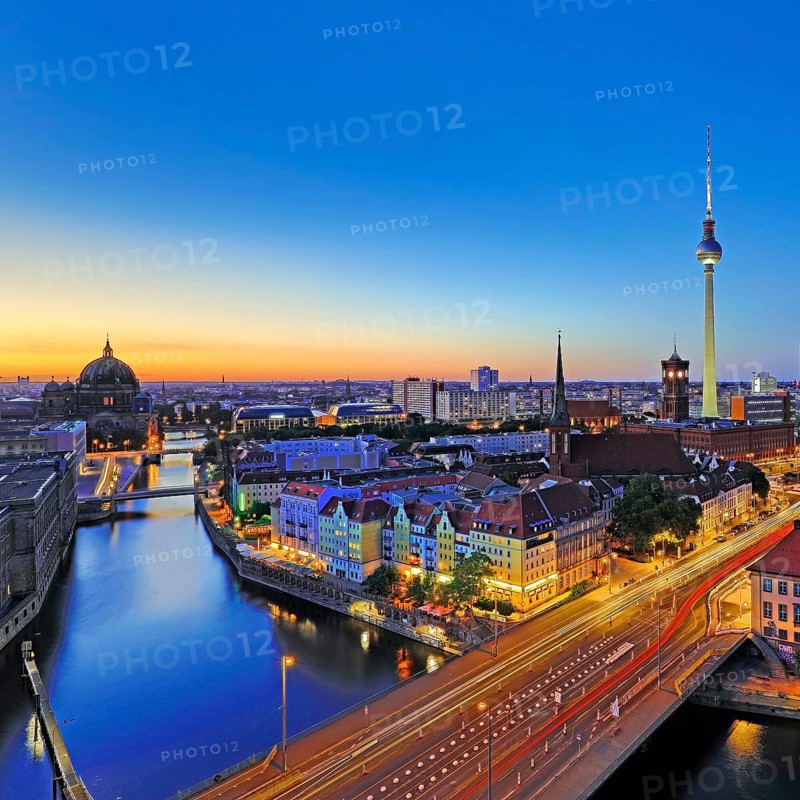 City panorama with Spree, Cathedral, Nikolai Quarter, Red City Hall and TV Tower in the evening, Berlin-Mitte, Berlin, Germany, Europe