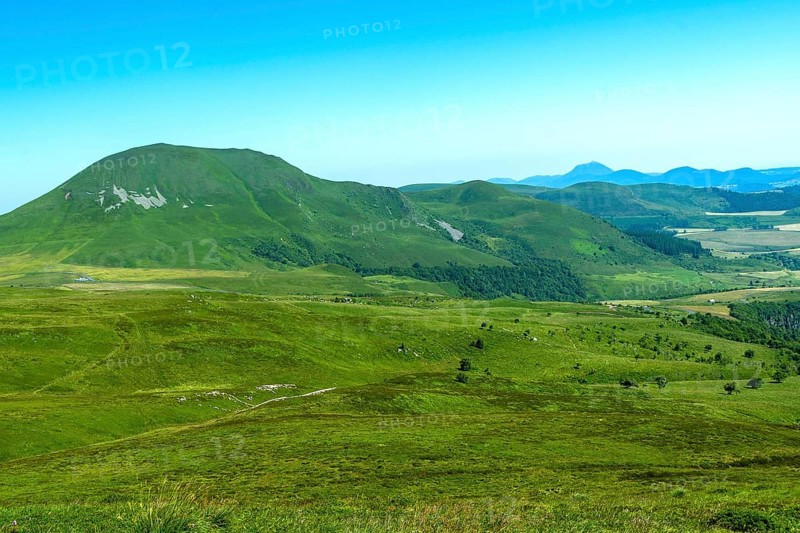 View of the Monts Dore in Auvergne Volcanoes Natural Park, Sancy Massif, Puy de Dome department, Auvergne Rhone Alpes, Frankreich