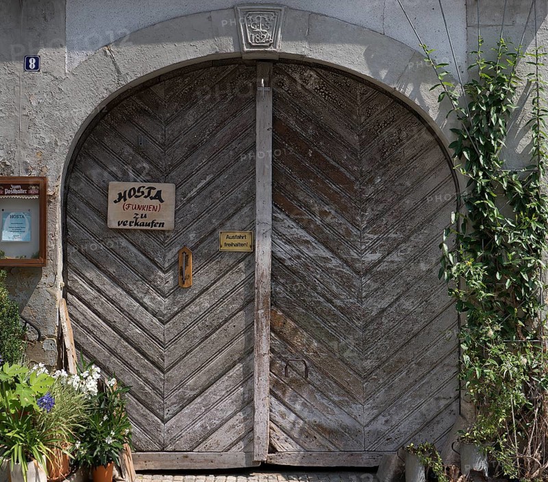 Historic farm gate from 1824, Eltmann, Lower Franconia, Bavaria, Germany, Europe
