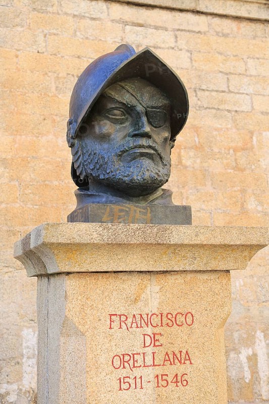 Bust sculpture Amazonian explorer Francisco de Orellana, 1511-1546, Trujillo, Caceres province, Extremadura, Spain, Europe