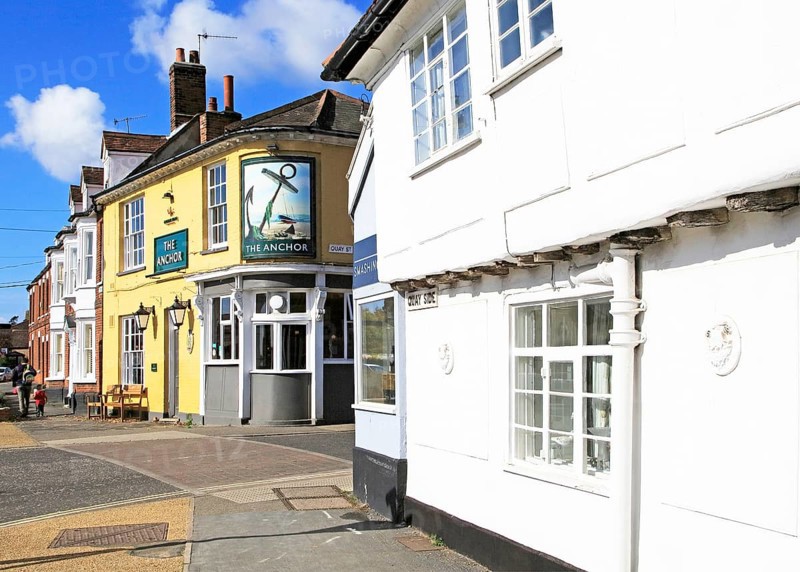 The Anchor pub on Quay Side, Woodbridge, Suffolk, England, UK