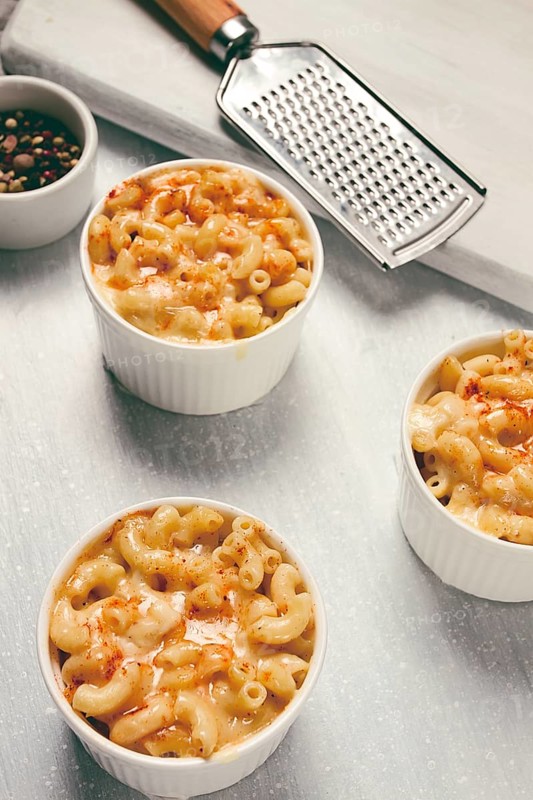 Mac and cheese, American dish, top view, no people