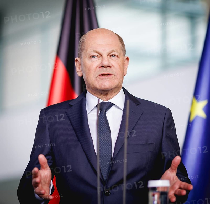 Olaf Scholz, Federal Chancellor, speaks at a press conference during the visit of Denis Becirovic, Chairman of the State Presidency of Bosnia and Herzegovina, at the Chancellery in Berlin, 7 May 2024
