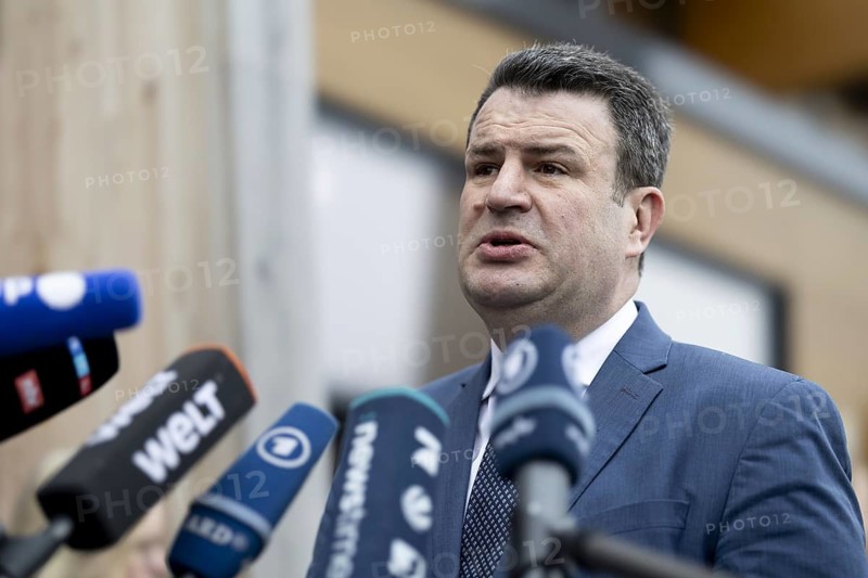 Hubertus Heil (SPD), Federal Minister of Labour and Social Affairs, answers questions from the press after a meeting with Ukrainian refugees employed in various areas of REWE Group. Berlin, 27.02.2024