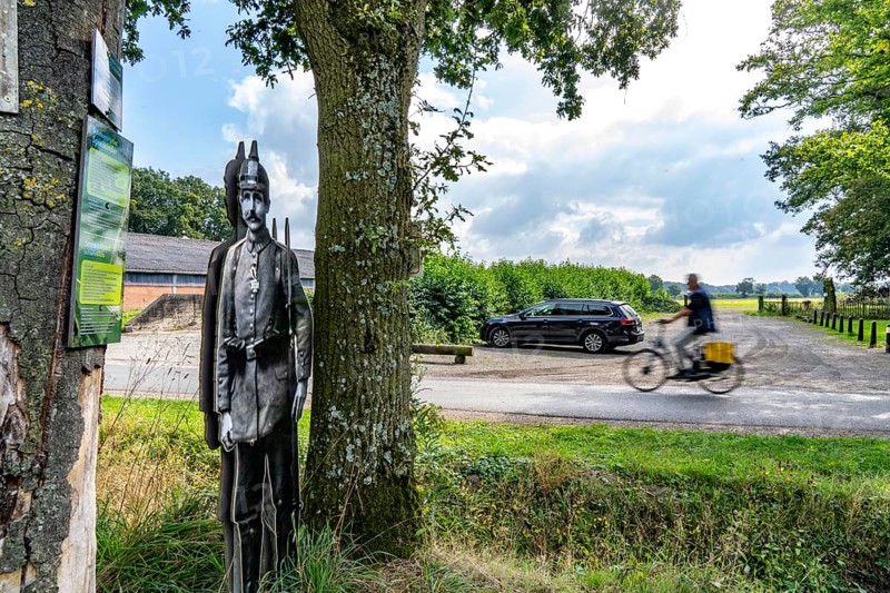 The so-called Green Border, at the former border crossing Grenzweg near Straelen-Kastanienburg and NL Velden, between Germany and the Netherlands, adventure trail for children, the Smugglers' Trail, North Rhine-Westphalia, Germany, Europe