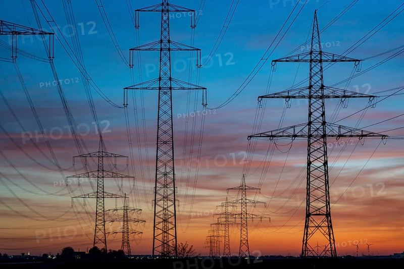 Extra-high-voltage lines, 380 KV, power line, the electricity comes from the Rhenish lignite mining area, at the Neurath power station, near Grevenbroich, Germany, Europe