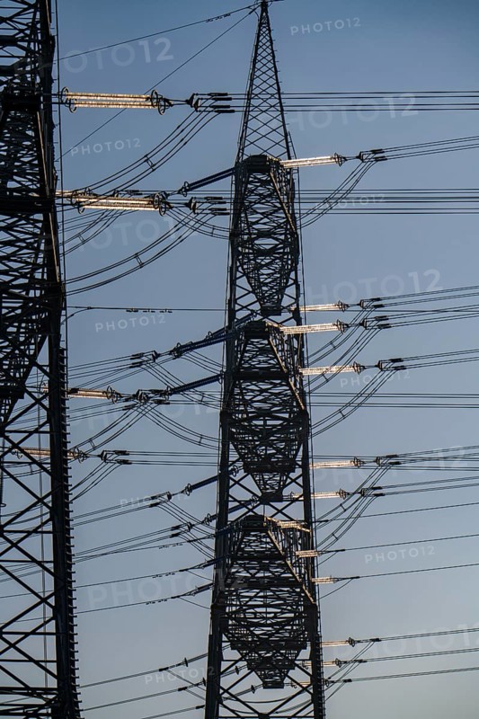 380 kV system, switchgear, from the transmission system operator Amprion, in the Emscherbruch in Herten, high-voltage pylon with glass insulators, North Rhine-Westphalia, Germany, Europe