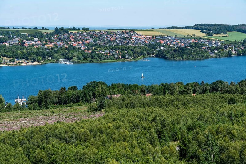 Lake Möhne, reservoir in the northern Sauerland, northern shore, the village of Körbecke, North Rhine-Westphalia, Germany, Europe