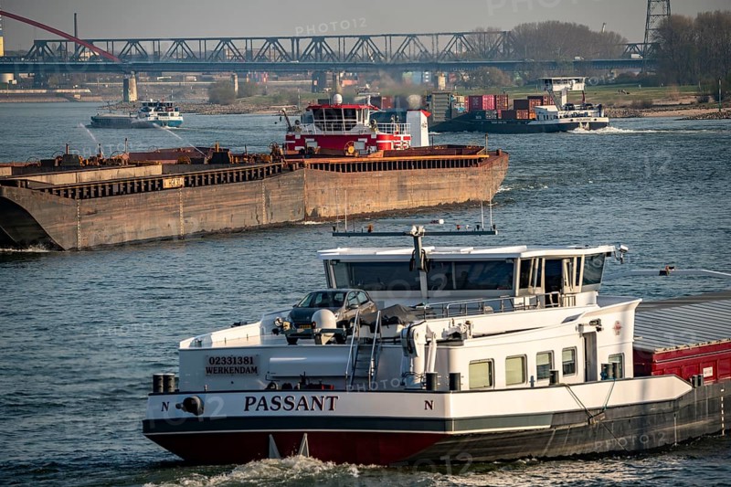 Cargo ships on the Rhine near Duisburg, pushed convoys, HGK, behind the bridge of solidarity, Rheinhausen, North Rhine-Westphalia, Germany, Europe