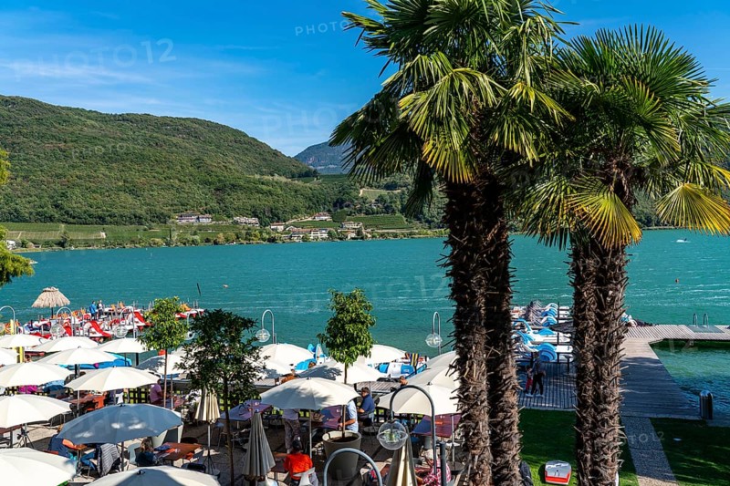 Restaurant, Gretl am See lido on Lake Kaltern, near the village of Kaltern, in the Adige Valley in South Tyrol, one of the two warmest lakes in the Alps, bathing lake, surrounded by vineyards and apple orchards, Italy, Europe