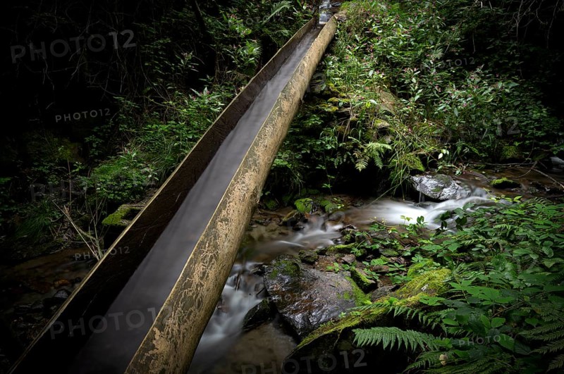 Water pipe, bridge, Waalweg, Neuwaal, stream, long exposure, Schenna, Scena, South Tyrol, Autonomous Province of Bolzano, Italy, Europe