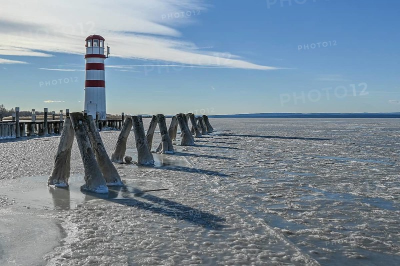 Frozen lake, ice, lighthouse, Podersdorf am See, Lake Neusiedl, Burgenland, Austria, Europe