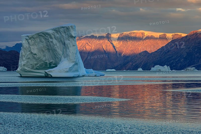 Large icebergs in fjord off Bergen, evening light, Scoresby Sound, East Greenland, Greenland, North America