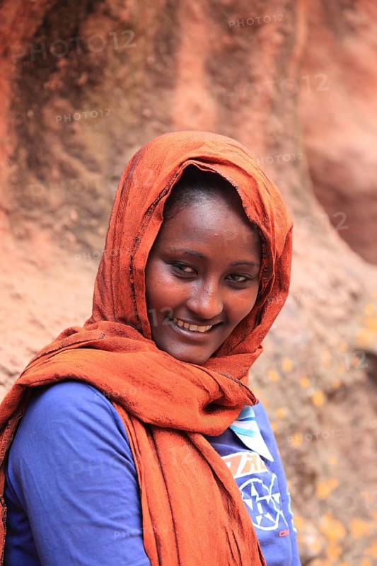 Beautiful, young Ethiopian woman, Ethiopia, Africa