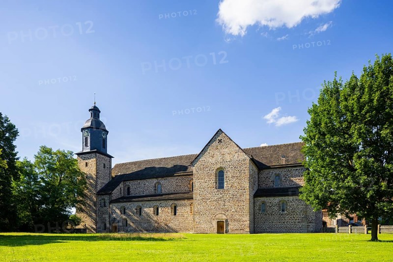 The Lippoldsberg Monastery with the Church of St George and St Mary is a former Benedictine monastery that was the origin of the village of Lippoldsberg on the Weser in northern Hesse. The roofs are covered with sandstone slabs, Lippoldsberg, Lippoldsberg, Hesse, Germany, Europe