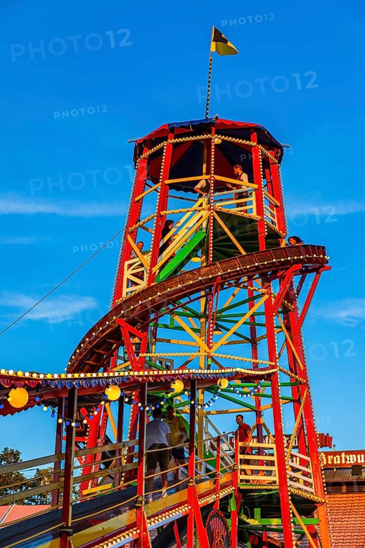 Toboggan, Wiesn classic with wooden slide, Oktoberfest, Festwiese, Theresienwiese, Munich, Upper Bavaria, Bavaria, Germany, Europe