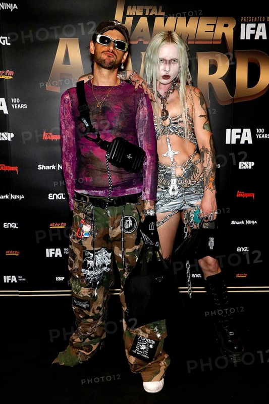 Mimi Barks with company at the Metal Hammer Awards 2024 in the Uber Eats Music Hall. Berlin, 31.08.2024