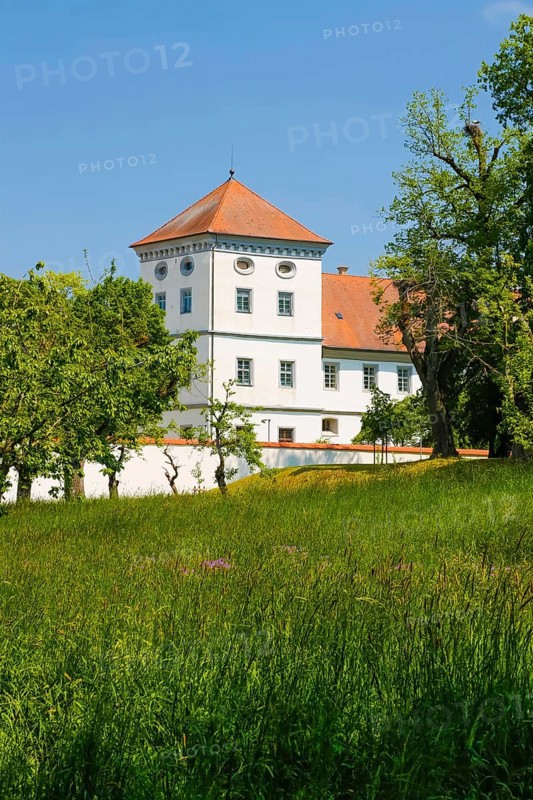 Meßkirch Castle, Castle of the Counts of Zimmern, Zimmern Castle, regular four-wing castle complex, Renaissance building, architecture, west view from the courtyard garden, historical building, Meßkirch, Sigmaringen district, Baden-Württemberg. Germany