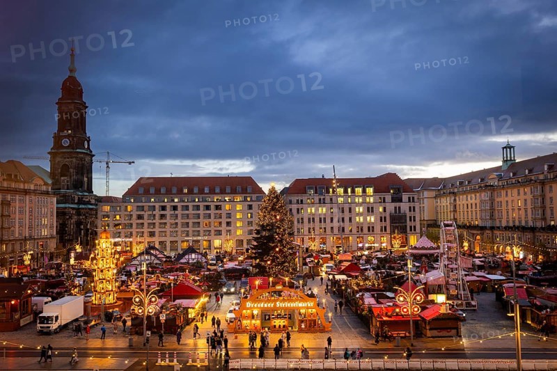 A few days in front of the opening of the Dresden Striezelmarkt, a lighting test was carried out today, during which the Striezelmarkt tree, the nativity scene scene, the candle arch and the pyramid were briefly illuminated, Dresden, Saxony, Germany, Europe