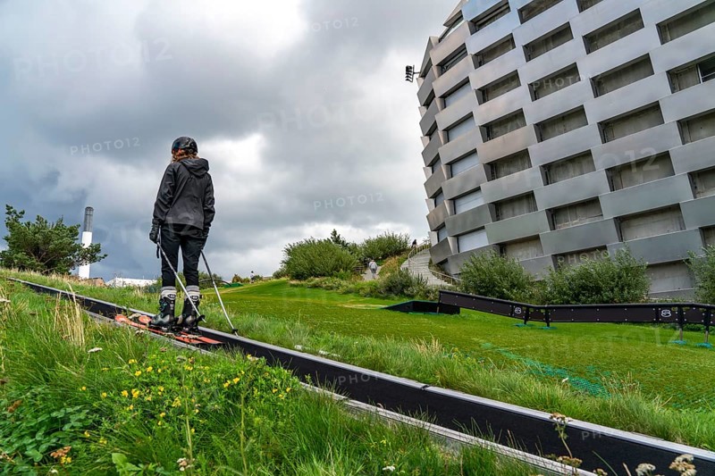CopenHill, waste incineration plant and artificial ski slope, skiing with a view of the ski lift, 90 metres high and 400 metres long slope on artificial turf, Copenhagen, Denmark, Europe