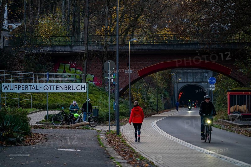 The Nordbahntrasse, a cycle path, footpath, on a former 22 KM long railway line, along the west-east axis of Wuppertal, on the northern slope, with many tunnels, viaducts and views of the city, old railway platform, Wuppertal, North Rhine-Westphalia, Germany, Europe