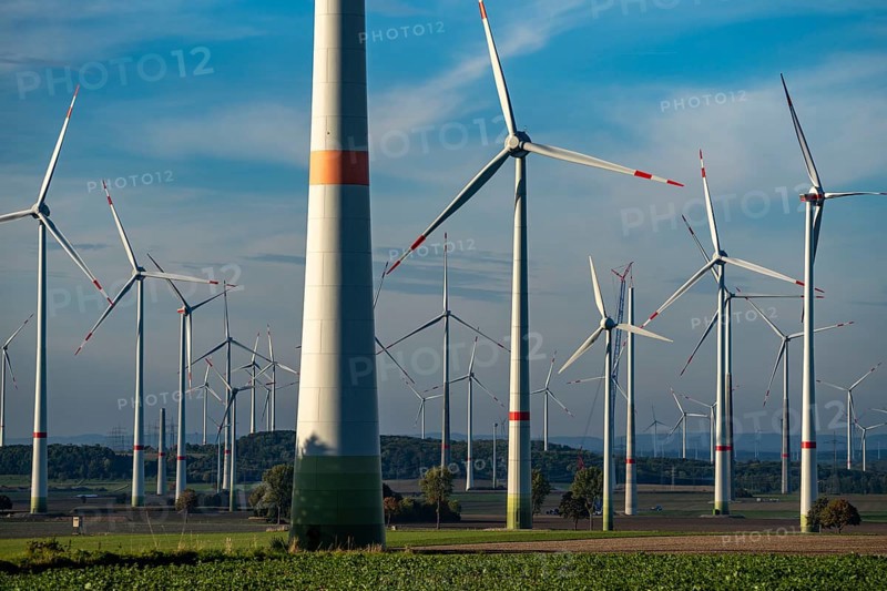 Wind farm near Bad Wünnenberg, Ostwestfalen Lippe, along the A44 motorway, North Rhine-Westphalia, Germany, Europe