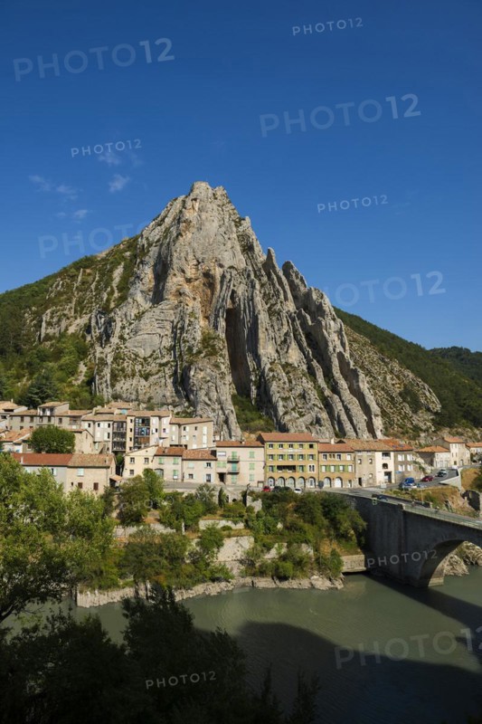 Sisteron, Provence, Provence-Alpes-Côte d'Azur region, South of France, France, Europe
