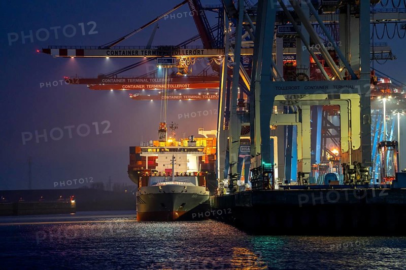Container terminal Tollerort, container ships are loaded and unloaded, one of 4 container terminals in the Port of Hamburg, Hamburg, Germany, Europe