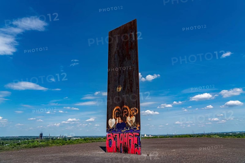 Schurenbach Halde, Bramme landmark for the Ruhr area by artist Richard Serra, Essen, North Rhine-Westphalia, Germany, North Rhine-Westphalia, Germany, Europe