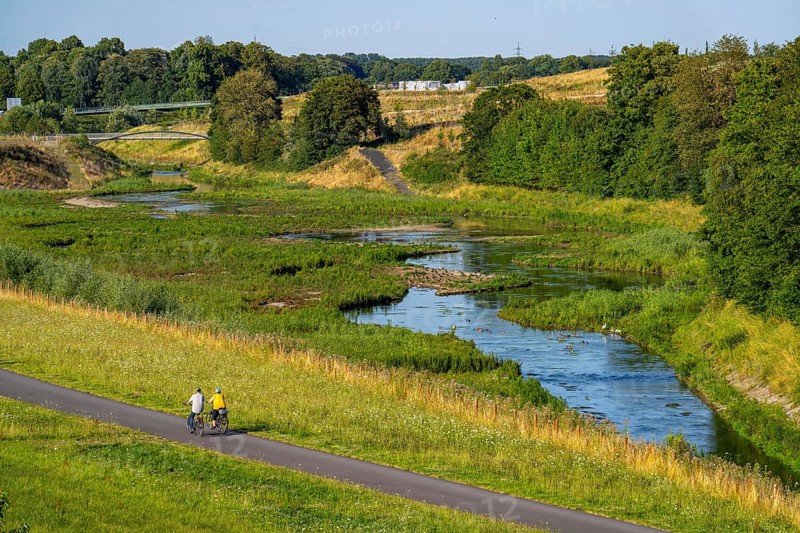 Emscherland, a new nature and water adventure park on the renaturalised Emscher, at the water crossing of the Emscher with the Rhine-Herne Canal, Emscher cycle path, with lots of nature and recreational areas and information centres on the Emscher conversion and regional nature, North Rhine-Westphalia, Germany, Europe