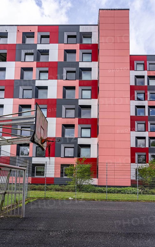 Student hall of residence of the Studierendenwerk Essen-Duisburg in Essen, over 310 furnished rooms are rented to students, North Rhine-Westphalia, Germany, Europe