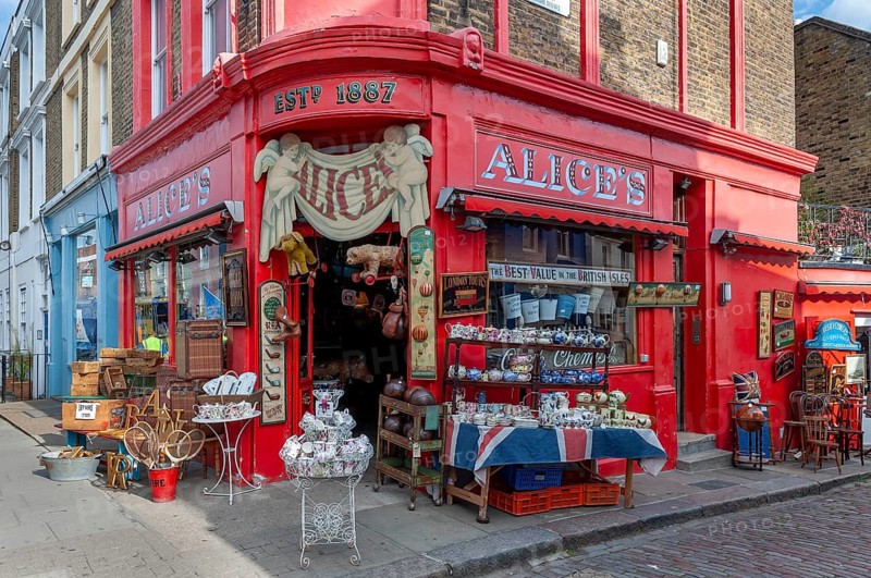 Antique shop, Portobello Road, Notting Hill, London, England, Great Britain