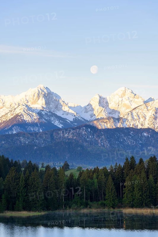 Hegratsrieder See near Füssen, Allgäu Alps, snow, moon, Allgäu, Bavaria, Germany, Europe
