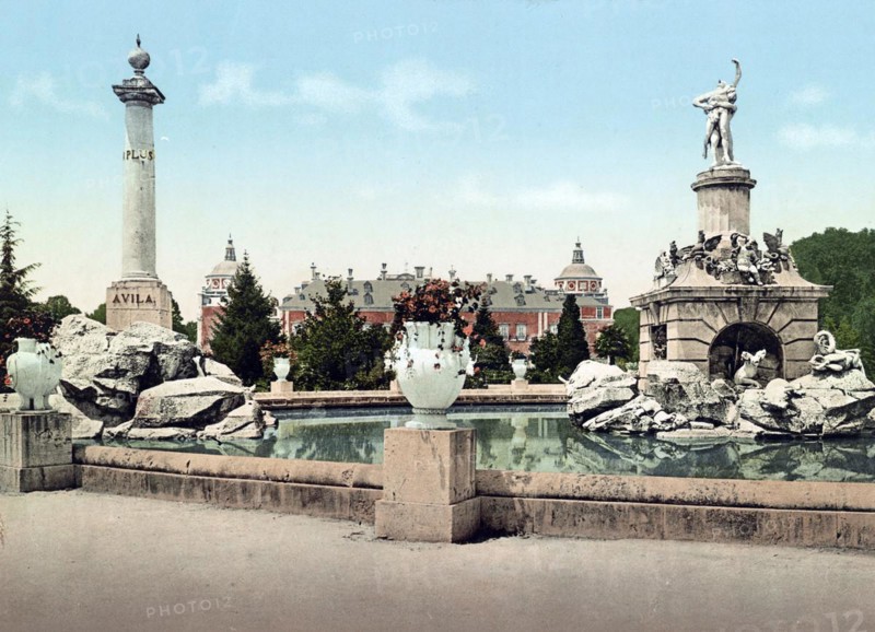 Aranjuez. Fuente de Hercules y Palacio Real, Spain, c. 1890, Historic, digitally restored reproduction from a 19th century original, Europe