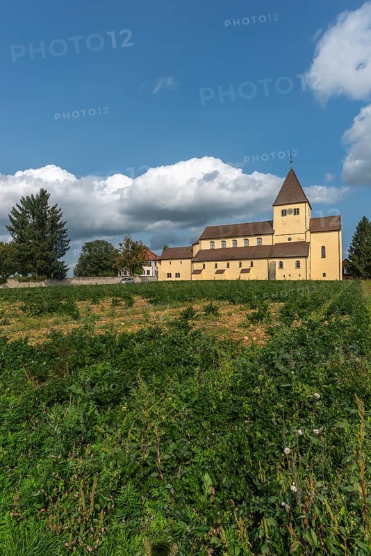 Oberzell, Reichenau Island, Parish Church of St George, UNESCO World Heritage Site, Fields, Lake Constance, Baden-Württemberg, Germany, Europe
