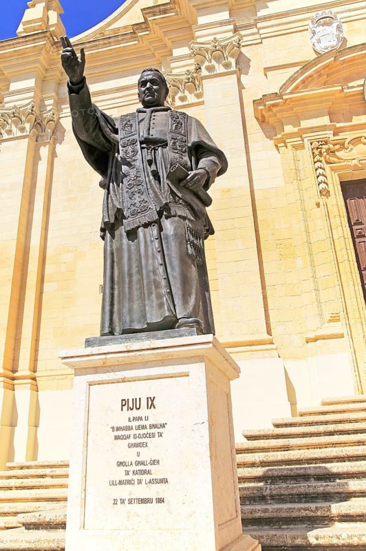 Pope Pius IX statue, cathedral church of the Assumption in citadel castle Il-Kastell, Victoria Rabat, Gozo, Malta, Europe