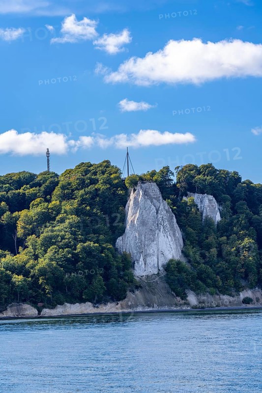Chalk cliffs of Rügen, viewing platform at the famous rock formation Königsstuhl, in the Jasmund National Park, view of the Baltic Sea and the chalk cliff coast, between Sassnitz and Lohme, Mecklenburg-Western Pomerania, Germany, Europe