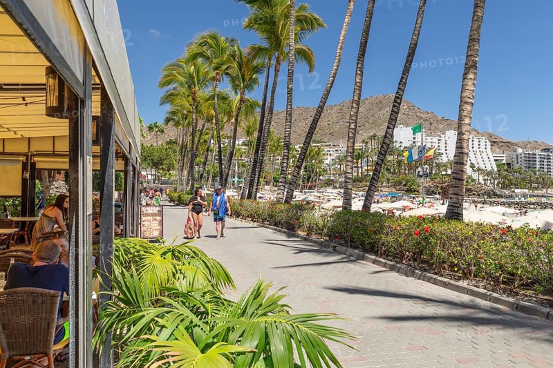 Promenade on the beach of Anfi del Mar, Playa de la Verga, Arguineguin, Gran Canaria, Canary Islands, Spain, Anfi del Mar, Playa de la Verga, Gran Canaria, Canary Islands, Spain, Europe