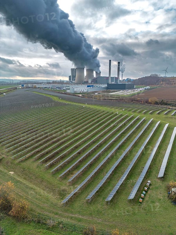 Solarpark Inden, a photovoltaic park in Inden, at the Weisweiler lignite-fired power plant of RWE Power AG in Eschweiler-Weisweiler, base load power plant, burns lignite from the Inden opencast mine, North Rhine-Westphalia, Germany, Europe