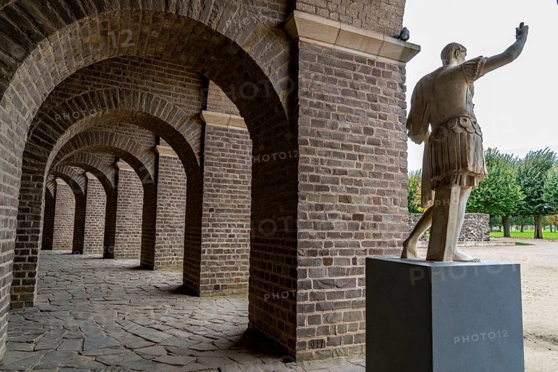 Xanten Archaeological Park, open-air museum on the site of the former Roman city of Colonia Ulpia Traiana, amphitheatre, walkway, North Rhine-Westphalia, Germany, Europe