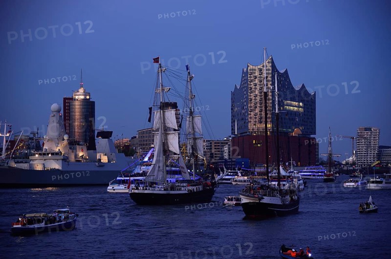Europe, Germany, Hamburg, Elbe, Harbour Birthday, Elbe Philharmonic Hall, Hamburg's new concert hall, Hamburg, Hamburg, Federal Republic of Germany, Europe