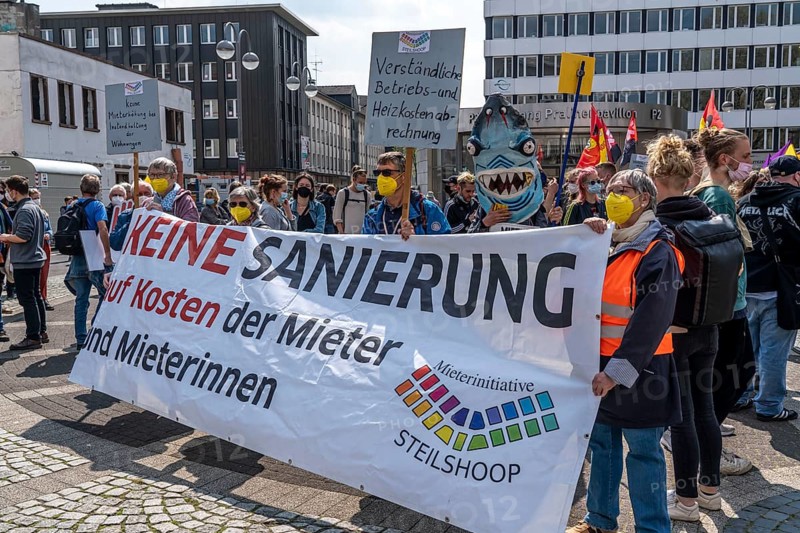 Demonstration against property companies such as Vonovia and others, against rent increases, for the expropriation of housing companies, Bochum North Rhine-Westphalia, Germany, Europe