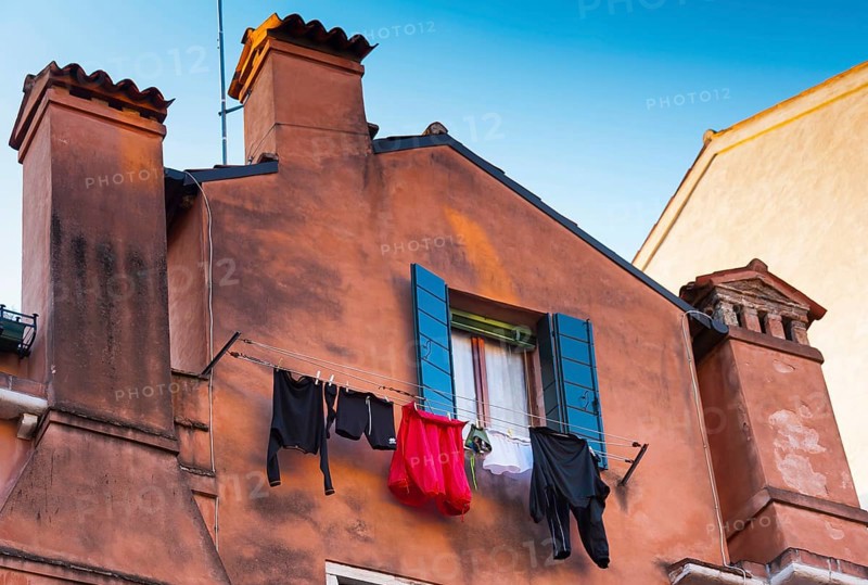 Laundry to dry, tradition, clothesline, house facade, old building, lifestyle, living, everyday life, city centre, housework, Venice, Italy, Europe
