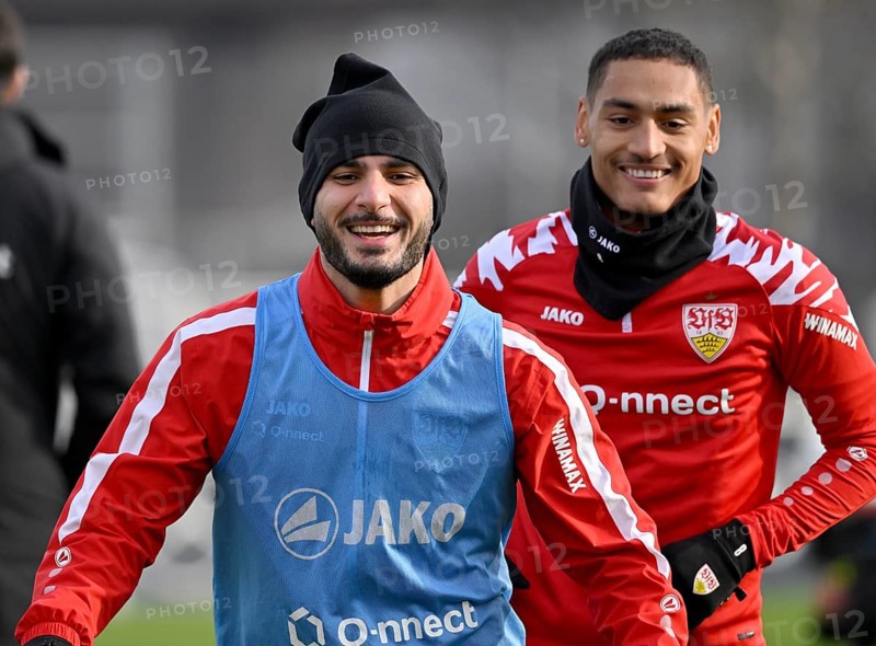 Deniz Undav VfB Stuttgart (26) (left) Enzo Millot VfB Stuttgart (08) (right) Warm-up training Stuttgart, Baden-Württemberg, Germany, Europe