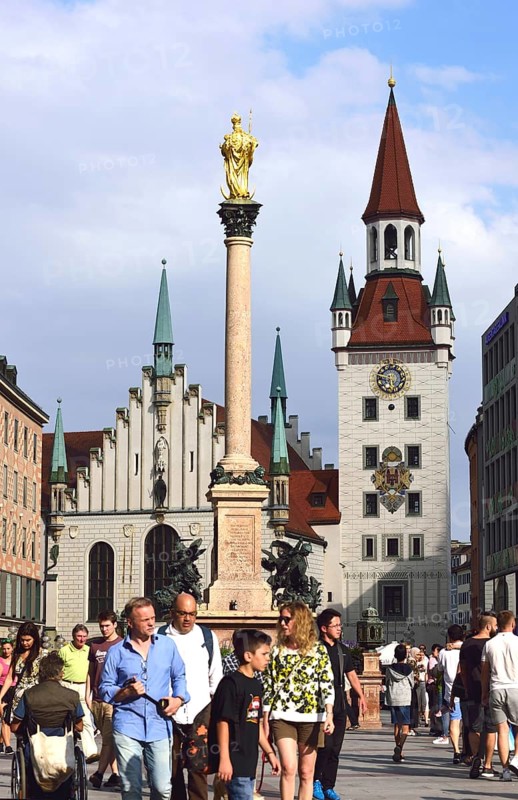Europe, Germany, Bavaria, City of Munich, City Centre, Marienplatz, Old Town Hall and Marian Column, Europe