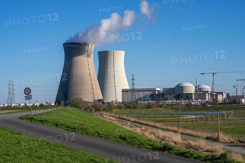 The Doel nuclear power plant on the Scheldt, one of two nuclear power plants in Belgium, consists of three operating units, each with a pressurised water reactor, as well as a decommissioned unit, Antwerp, Belgium, Europe