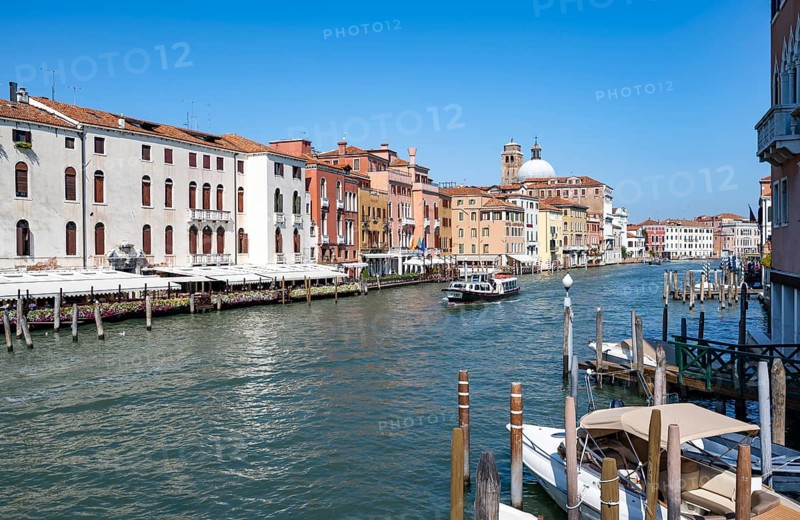 Grand Canal, back dome of the church Chiesa di San Simeon Piccolo, Venice, Veneto, Italy, Europe