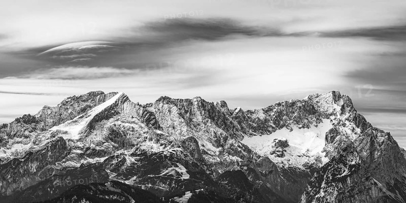 Panorama of the Wetterstein mountains with Alpspitze 2628m and Zugspitze 2962m, Werdenfelser Land, Upper Bavaria, Bavaria, Germany, Europe